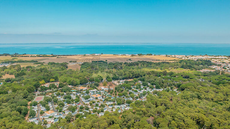 camping bois plage en re