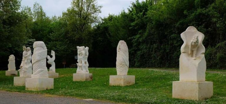 Photos De La Pierre De Crazannes www.ile-blanche.com